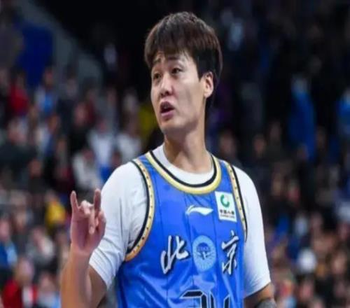 新疆官媒下场，赵睿不当言论可能会被禁赛，郭士强面临艰难选择