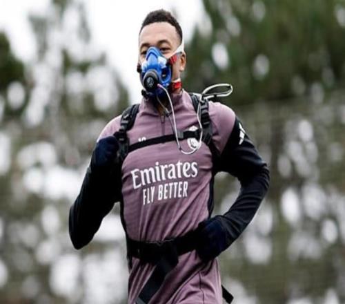 邮报：皇马球员的面罩训练回归，既节省时间又降低受伤风险