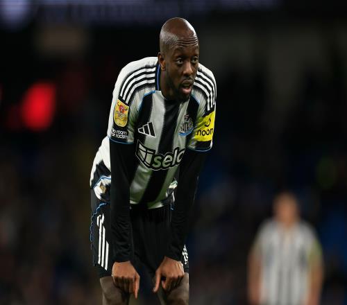 电讯报报道维萨在17场比赛中仅打入3球面临巨大的压力和批评，周末将迎来一场证明自己的重要比赛_英超直播