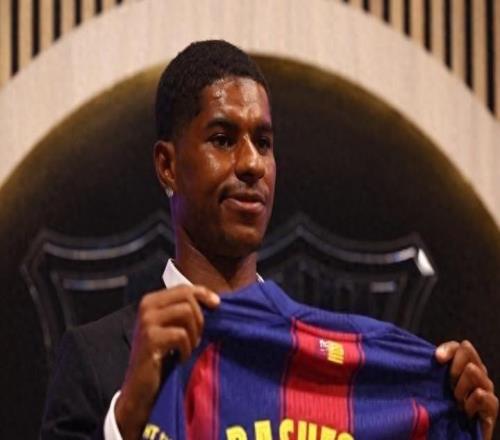 主动提出要降薪，拉什福德准备长期留在巴萨