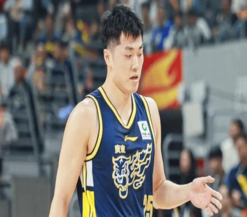 广东104113上海1喜3忧！黄明依奇兵，内线+张皓嘉没法看！