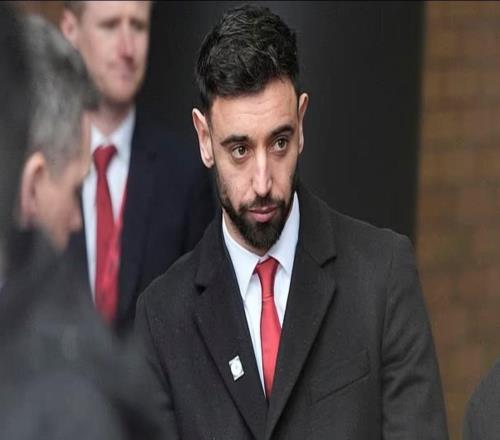 悼念，卡里克、B费和球迷一起参加慕尼黑空难68周年纪念仪式