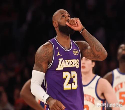 湖人灭残阵勇士不轻松，詹姆斯疲态尽显，多亏众替补提供支援