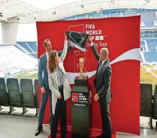 卡洛斯：门德斯会成为世界最佳左后卫弟媳有机会重返巴西队