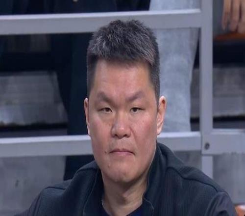 曝广东内线大换血！朱芳雨为总冠军拼了，欲引入2强援，杜锋开心