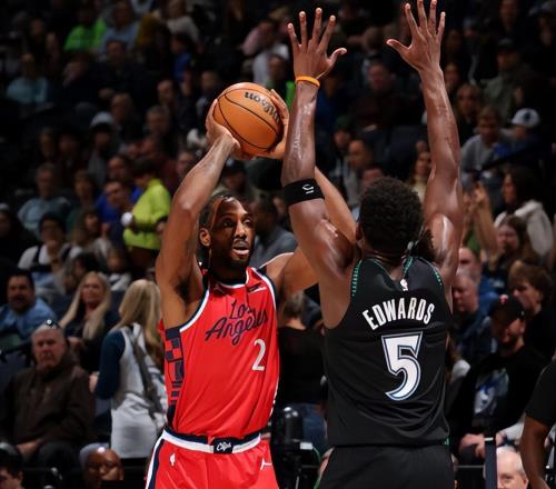 NBA积分榜又乱了！快船19分大胜，森林狼排第6，尼克斯11189绿凯