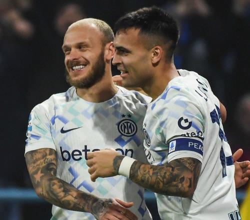 国米五球大胜送上三重惊喜，球队上下状态火热，稳固榜首位置！