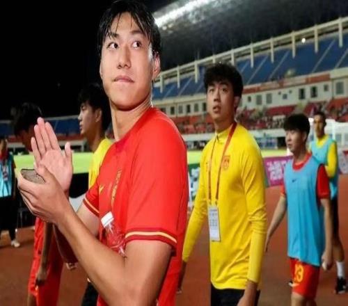 杜月徵从西协甲回归中超，加盟重庆铜梁龙