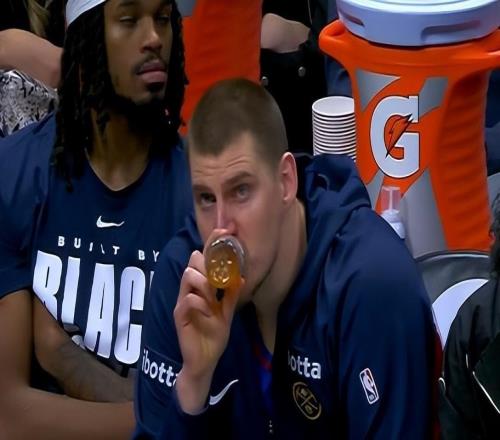 5打8，骑士赢球又赢人，客场逆转掘金，哈登换队成功，打脸黑子