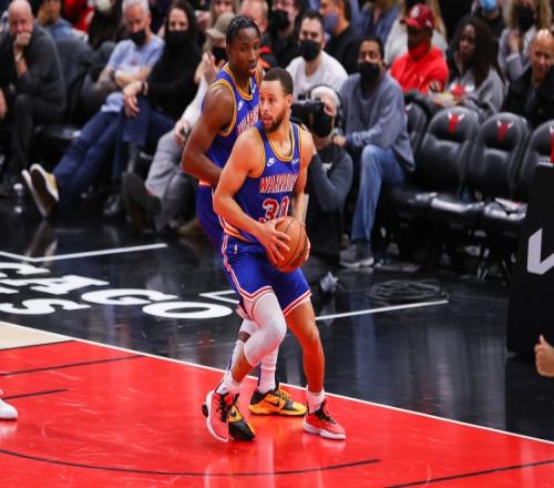 娟儿感慨和库里一起打球既是挑战也是轻松库明加自我膨胀为超级巨星显然格格不入_NBA直播