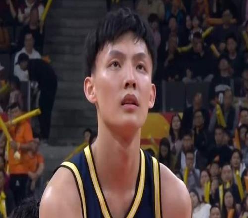 广东3消息！徐杰收获好消息，陈老板艰难决定，杜润旺或被交易