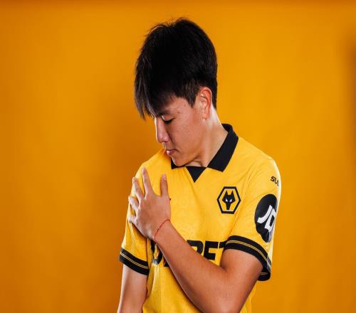 徐彬会踢哪场今夜明晨狼队U21、巴恩斯利U21及一队均有比赛