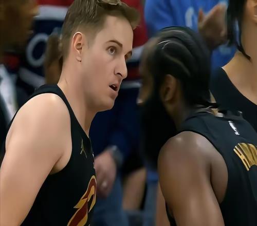 15投15中！狂轰40分，哈登半场8助攻队友吃撑了，三大伤员乐开花