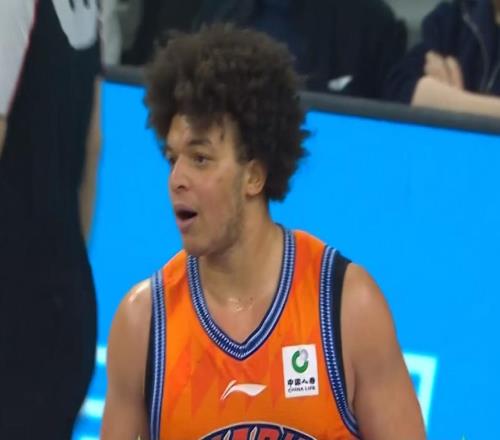 逼广东队留下萨林杰！上海双塔打爆山西男篮，朱芳雨还要签人