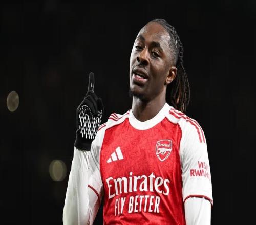 枪手名宿：塔帅要求的是高强度逼抢，埃泽需要去适应这种节奏