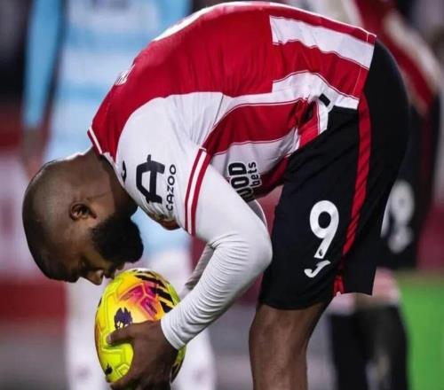 卡里克谈获得1月英超最佳主帅奖项伊戈尔蒂亚戈：因为曼联，我喜欢上足球并且成为一名球员