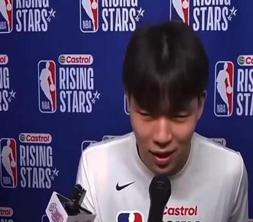 全明星采访现尴尬一幕:记者提问被指“蠢问题”,杨瀚森冷处理!