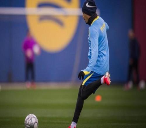 世体:拉菲尼亚已回到草坪进行训练,有望在对阵赫罗纳时复出