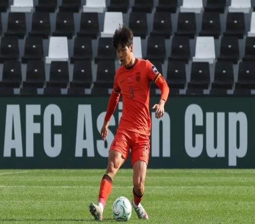 成都蓉城官宣!贺一然签约3年,转会费900万,冬窗第7签