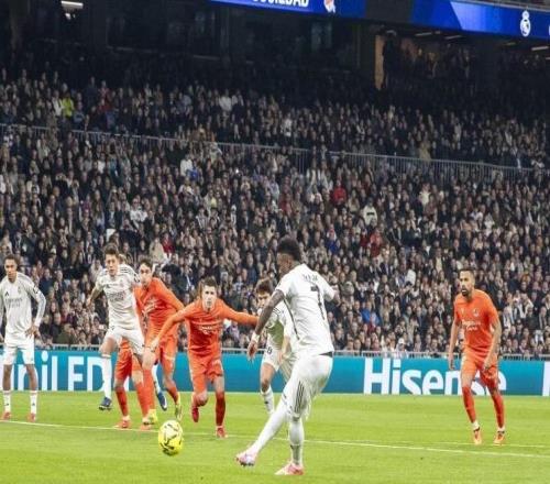 世体：皇马创西甲单赛季获点次数纪录，但在此前却总抱怨裁判