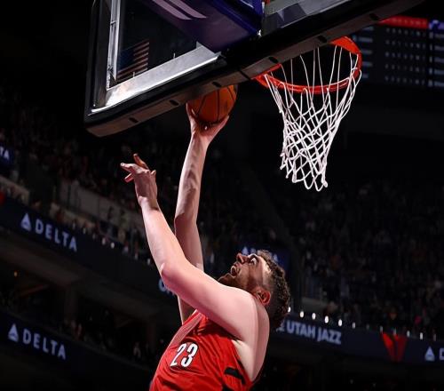 面对爵士打出大号准三双,开拓者内线新星的发展前景一片光明