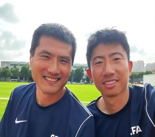 毛彪冲超！黑娃踢中甲可惜了贺一然挥别亚泰，中超第3轮川渝德比