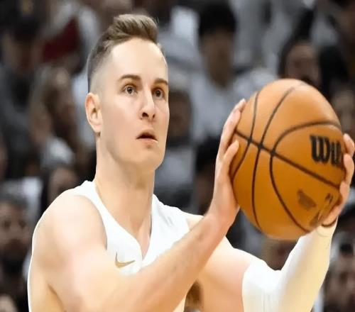 轰22+10+7!能联手哈登真好,梅里尔动情发声,米切尔也有新目标