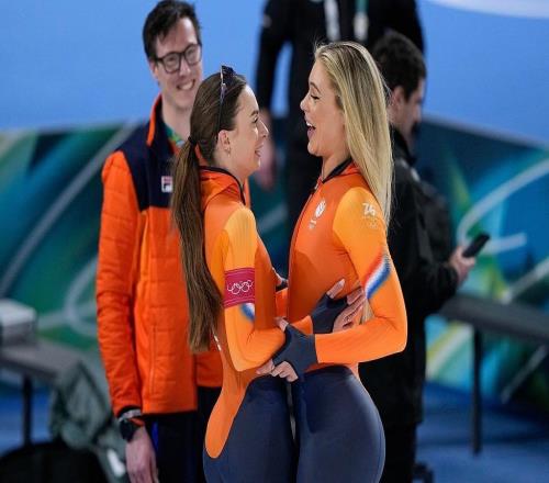 体坛联播阿森纳晋级足总杯16强，隋文静韩聪晋级自由滑