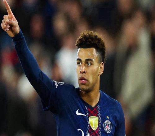 足坛一夜动态：皇马10穆帅染红！尤文25惨败巴黎让2追3逆转