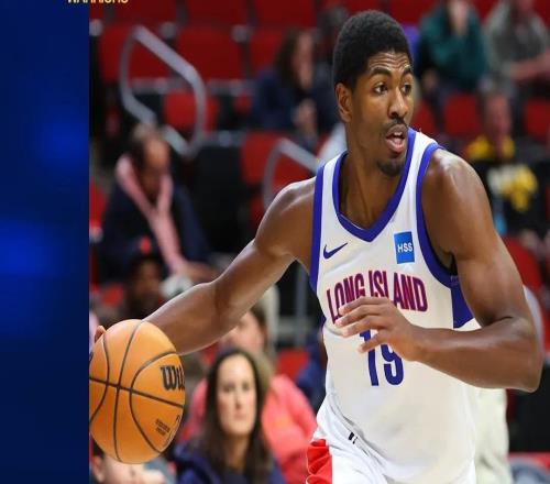 官方：勇士双向合同签约G联赛场均17.9分6.1板的内特威廉姆斯