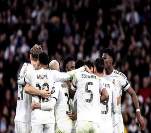 皇马与本菲卡的欧冠对决:一场战术与情绪的激烈交锋