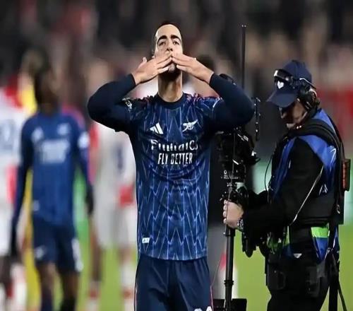 沃茨觉得维尔茨需要“野蛮”一些，梅里诺能得到更多机会