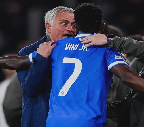 穆里尼奥：总是维尼修斯出事肯定有问题！巴萨将和曼联谈判拉师傅