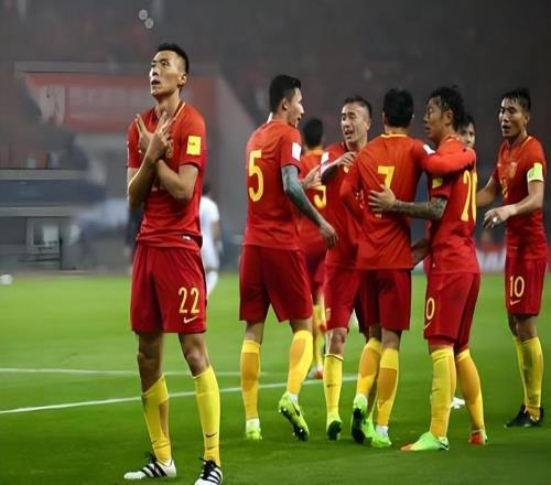 意外!津门虎大年初三开始集训,三位久违国脚强援已亮相训练场