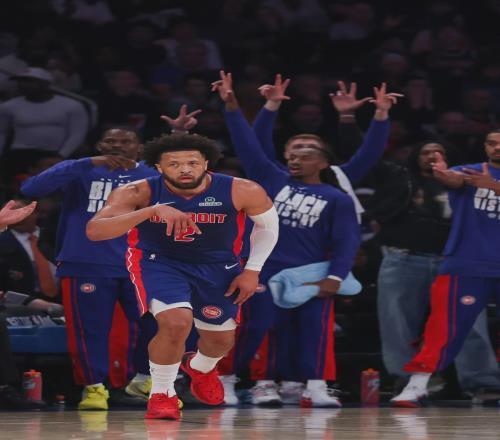 42+8+13！联盟第一强队！24岁冲击常规赛MVP