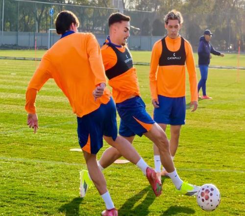 泰山坐拥5外援1归化1港脚，负6分起步争冠！蓉城玉昆机会千载难逢