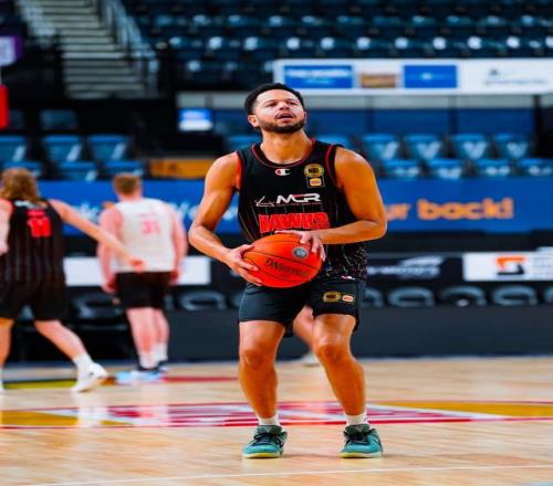 补强！外援哈维自己宣布加盟辽宁队，上赛季超远压哨三分绝杀广东