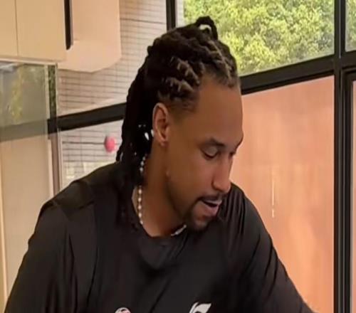 早上十点半，朱芳雨做出重要决定！徐杰好消息，广东首次全员合训