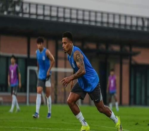 申花弃将西乙闪耀,夏窗可召回约战泰山队练兵盖伊试金阿尔瓦多