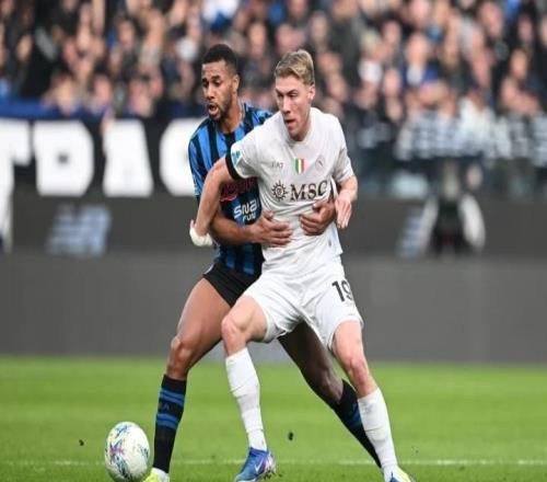 天空新闻：那不勒斯球迷因点球被吹而骂街，却被妻子捅了两刀