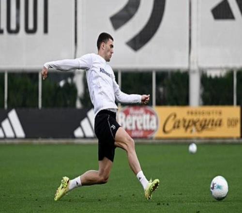 斯基拉:尤文预计3月与弗拉霍维奇的经纪人会面,谈球员续约