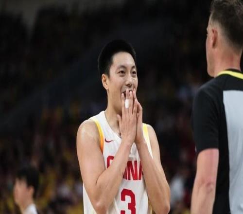 近7年状态最差一季重返国家队:胡明轩战日本能否完成自我救赎