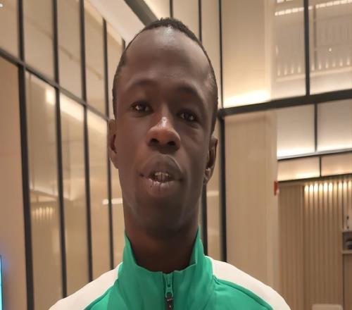 球迷炸锅不买账北京国安官宣新外援，身穿8号球衣，能力遭质疑