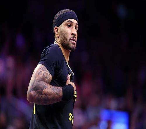 太不容易了！勇士后场大闸竟然打出了攻守兼备的全能型表现