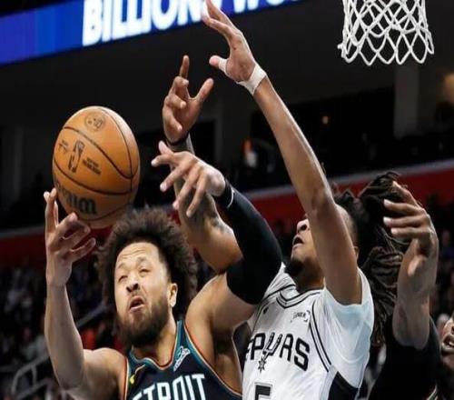 马刺克活塞：文班亚马的存在感