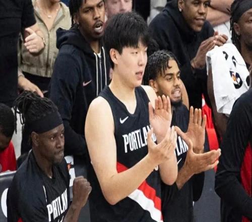 把小杨当吉祥物开拓者两大举动引发争议，网友：商业行为实锤了