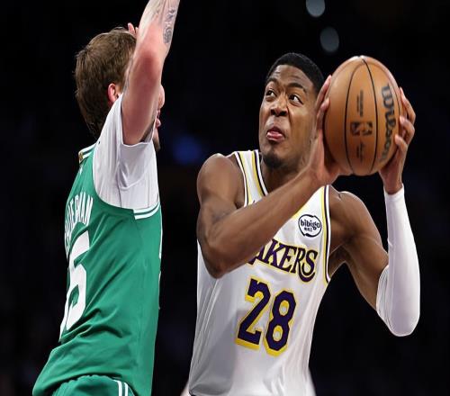 真不适合打替补！湖人锋线大将的优点完全没有办法发挥出来