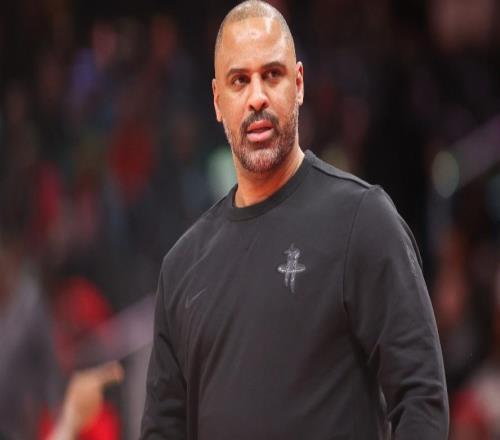 大胜爵士赛后！乌度卡不满失误，史密斯成大赢家，伊森致歉！