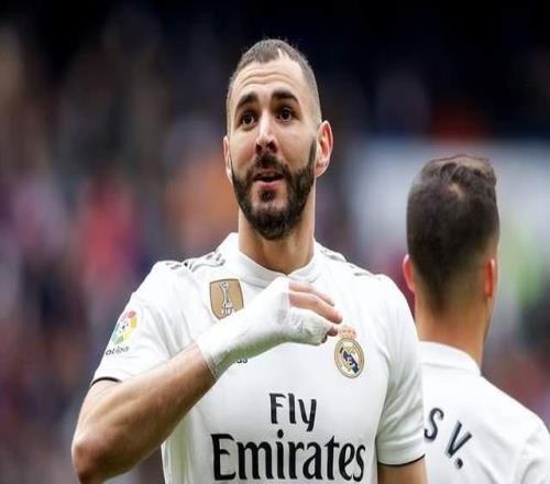 马切塞迪认为，哲凯赖什融合了本泽马的味道，厄德高开始边缘化