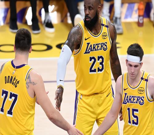 湖人VS魔术前瞻:湖人PK东部第7,詹东里三巨头领衔冲击前四